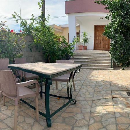 Shtepi Me Qera Fier Villa Dış mekan fotoğraf